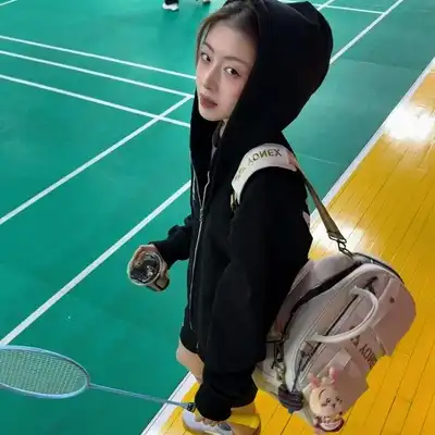 崔玲